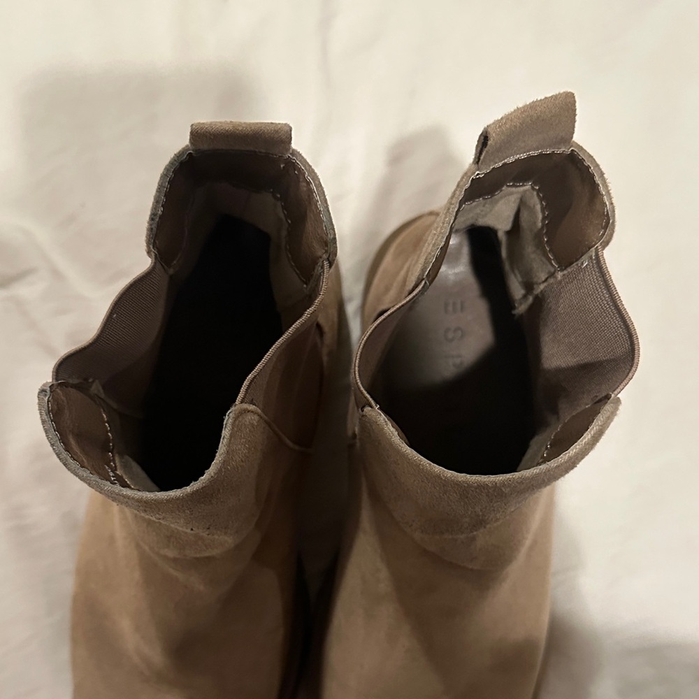 Tan Chelsea Boots - Picture 4 of 8